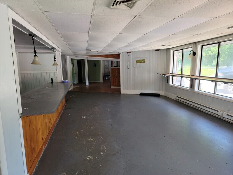 More Photos Of 693 Slaty Fork Rd, Slatyfork Restaurant For Lease