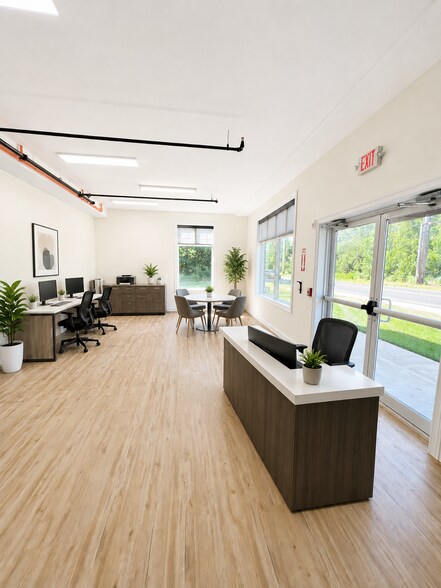 More Photos Of 725 Main St, Tewksbury Storefront For Lease