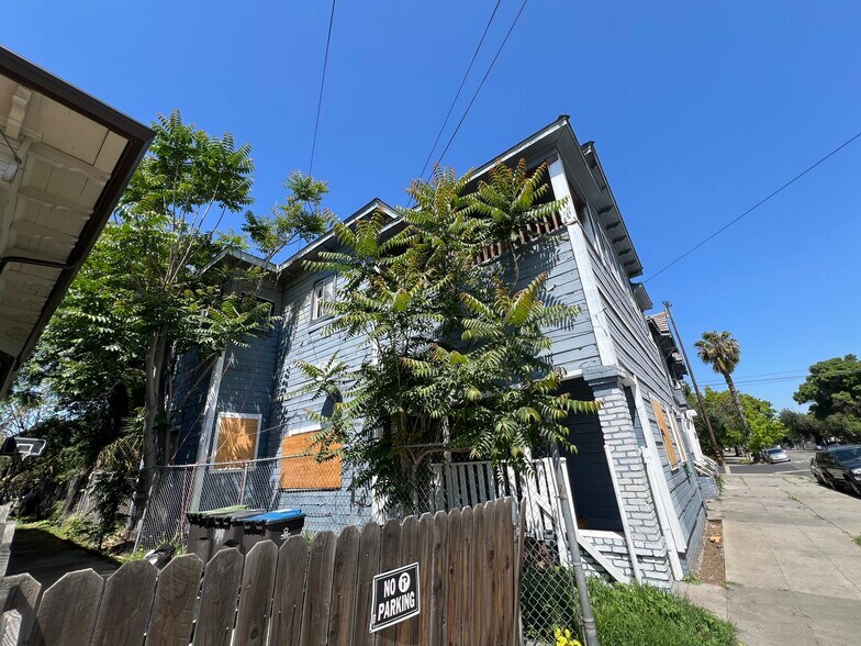 More Photos Of 931-941 N Madison St, Stockton Apartments For Sale