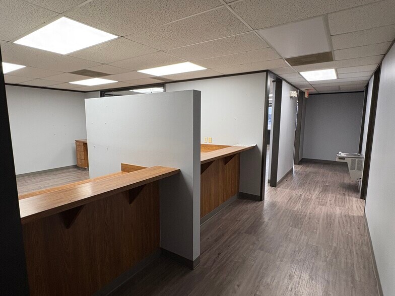 More Photos Of 1602 N Mechanic St, El Campo Land For Lease