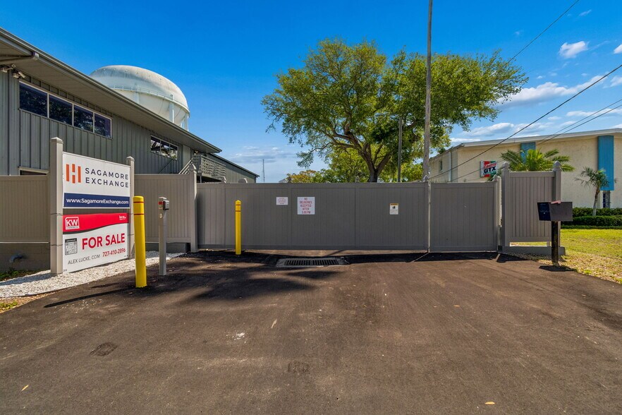 More Photos Of 1453 S Martin Luther King Jr Ave, Clearwater Warehouse For Sale