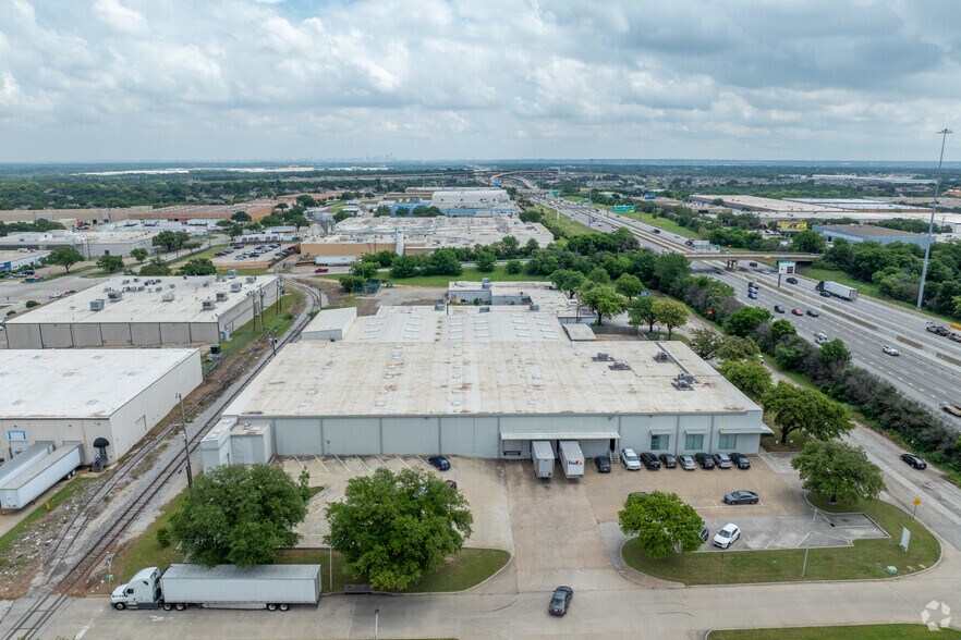 More Photos Of 1101 Avenue G, Arlington Distribution For Lease