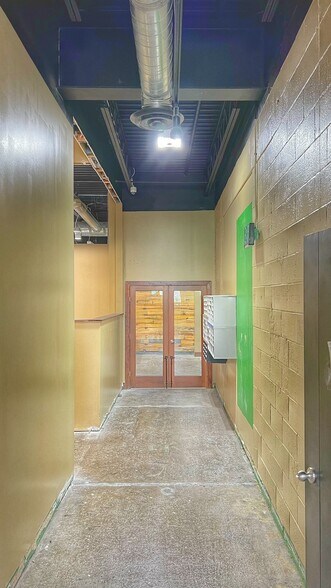 More Photos Of 378 S Van Buren St, Barberton Industrial For Lease