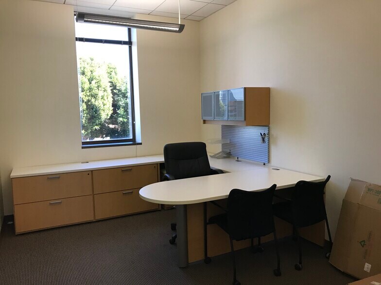 More Photos Of 2830-2850 7th St, Berkeley Medical For Lease