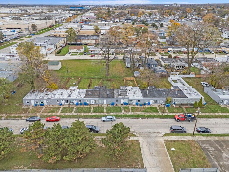 More Photos Of 6735-6819 Ford St, Warren Apartments For Sale