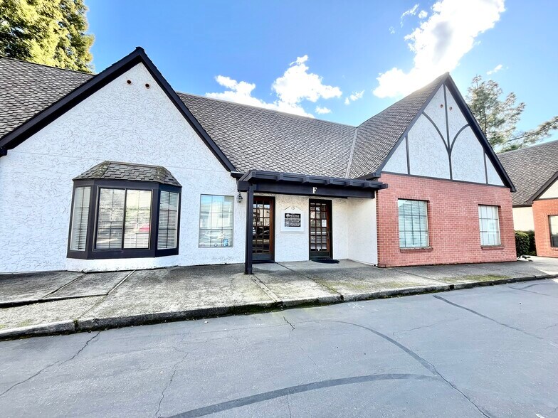 More Photos Of 8035 Madison Ave, Citrus Heights Office For Sale