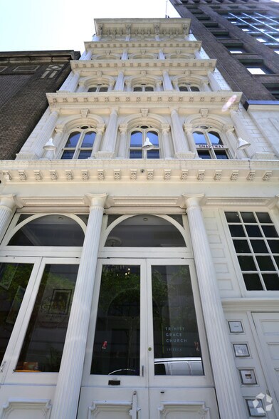 More Photos Of 75 Murray St, New York Office Residential For Sale