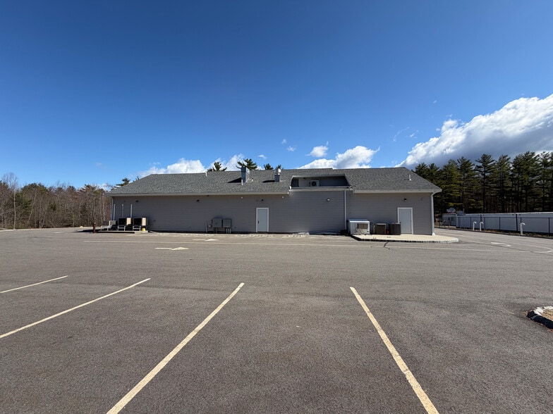 More Photos Of 4 Commerce Way, Milton General Retail For Lease