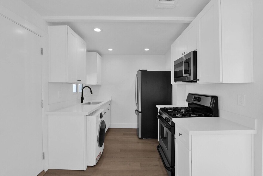 More Photos Of 315 E Carol Ave, Phoenix Apartments For Sale