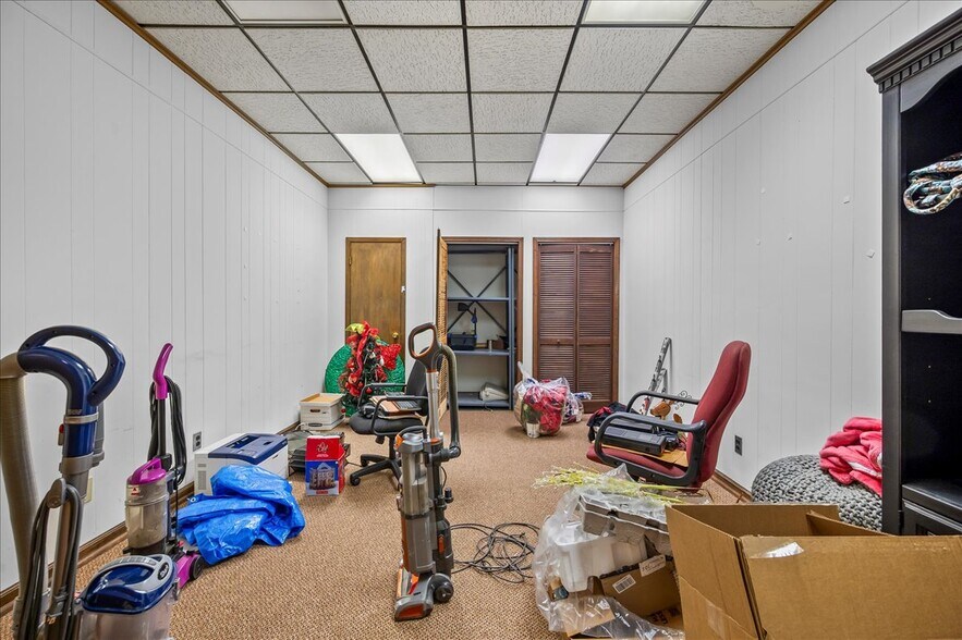 More Photos Of 111 W Commerce St, Lewisburg Bank For Sale