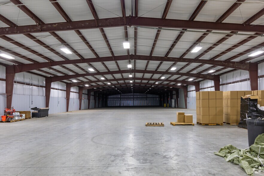 More Photos Of 12306 Shiloh Church Rd, Houston Warehouse For Lease