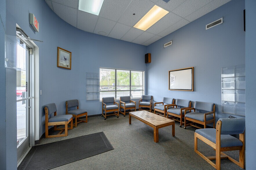 More Photos Of 308 N Villa Rd, Newberg Medical For Lease