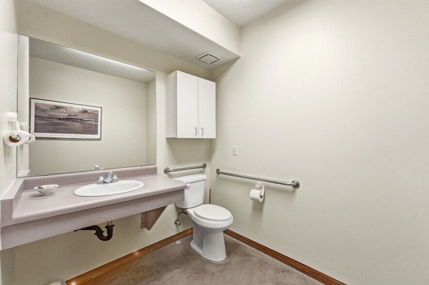 More Photos Of 1762 Prospector Ave, Park City Office For Lease