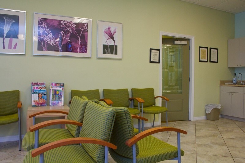 More Photos Of 3000-3006 US Highway 19, Holiday Medical For Sale