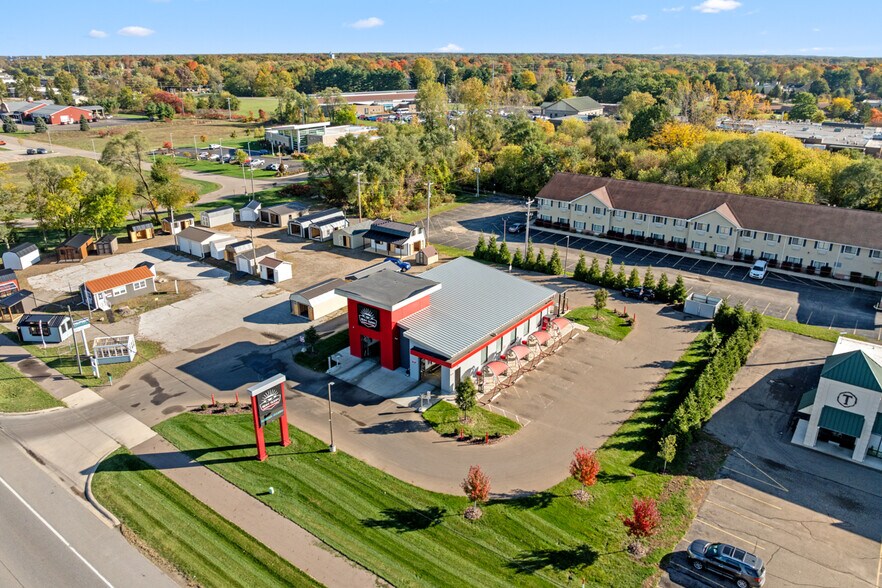 More Photos Of 655 S US Highway 131, Three Rivers General Retail For Sale