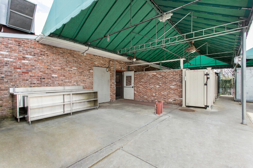 More Photos Of 62375 Rt-25, Southold Restaurant For Sale