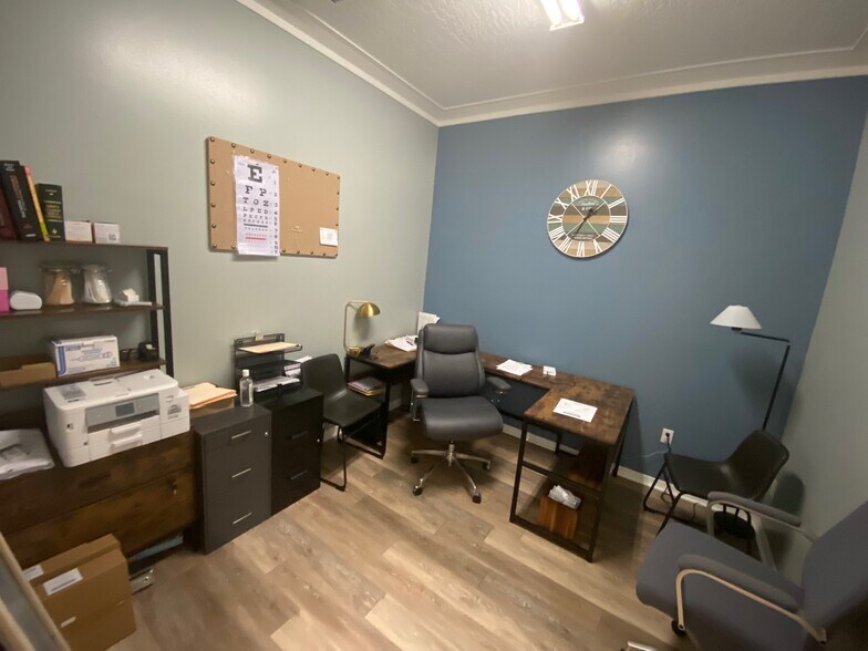 More Photos Of 1565 Sarno Rd, Melbourne Medical For Lease