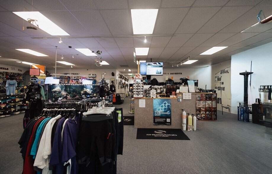 More Photos Of 2501 Penn Ave, West Lawn Storefront Retail Office For Sale