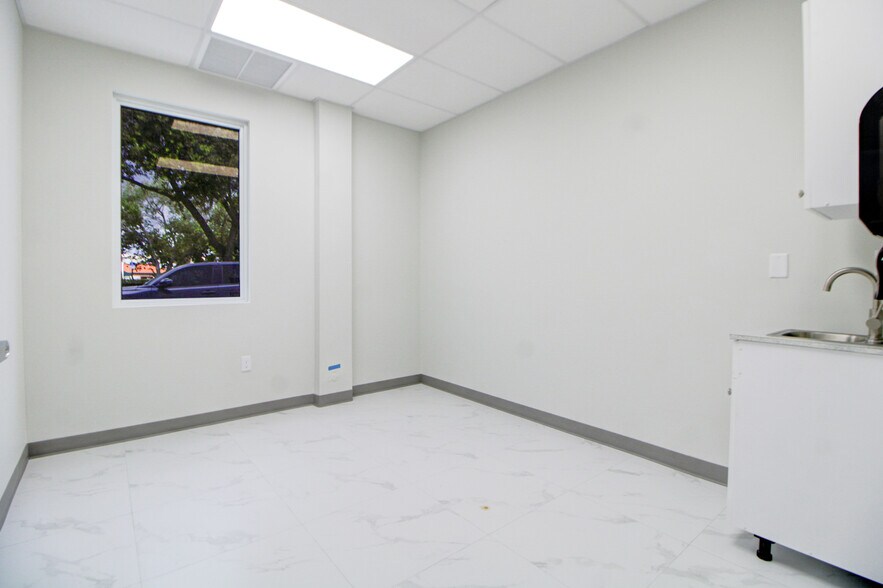 More Photos Of 304 N Krome Ave, Homestead Medical For Lease