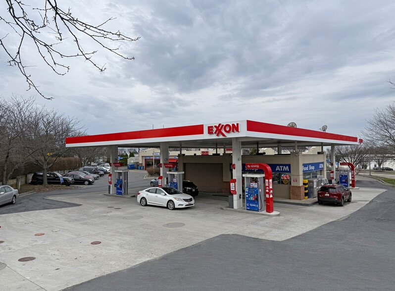 Primary Photo Of 21101 Frederick Rd, Germantown Service Station For Sale