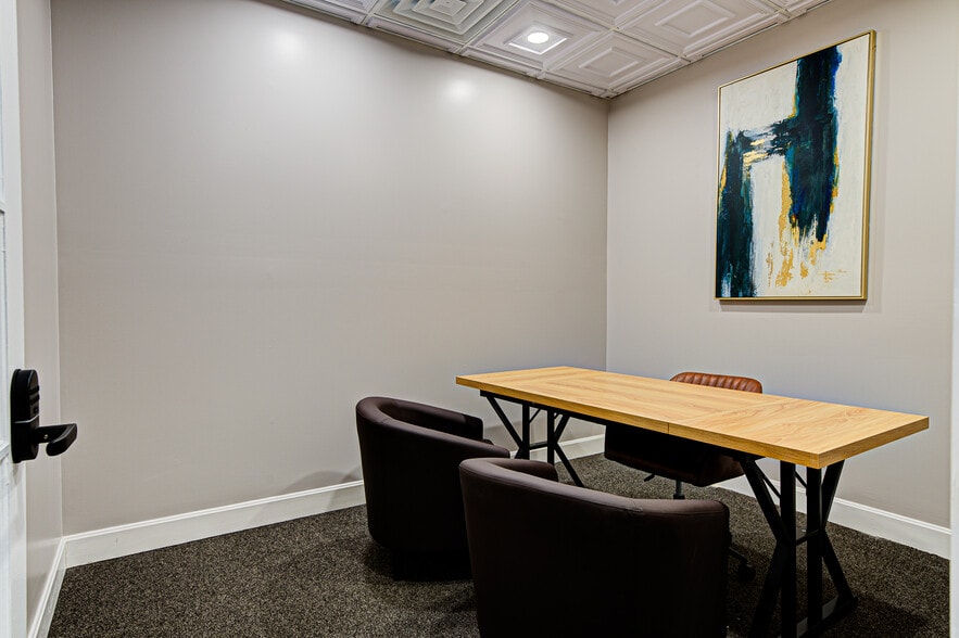 More Photos Of 3240 Office Pointe Pl, Louisville Coworking Space