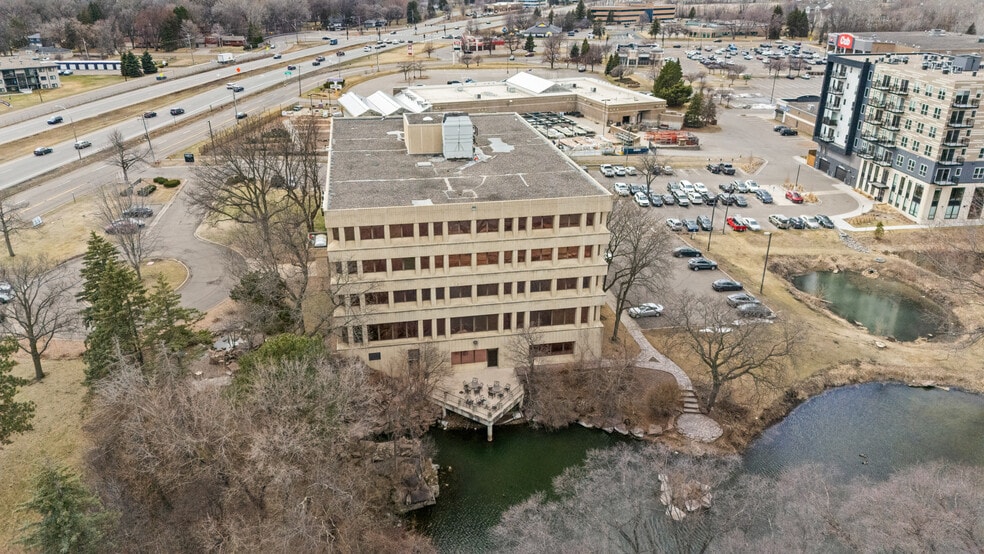 More Photos Of 10000 Highway 55, Plymouth Office For Lease