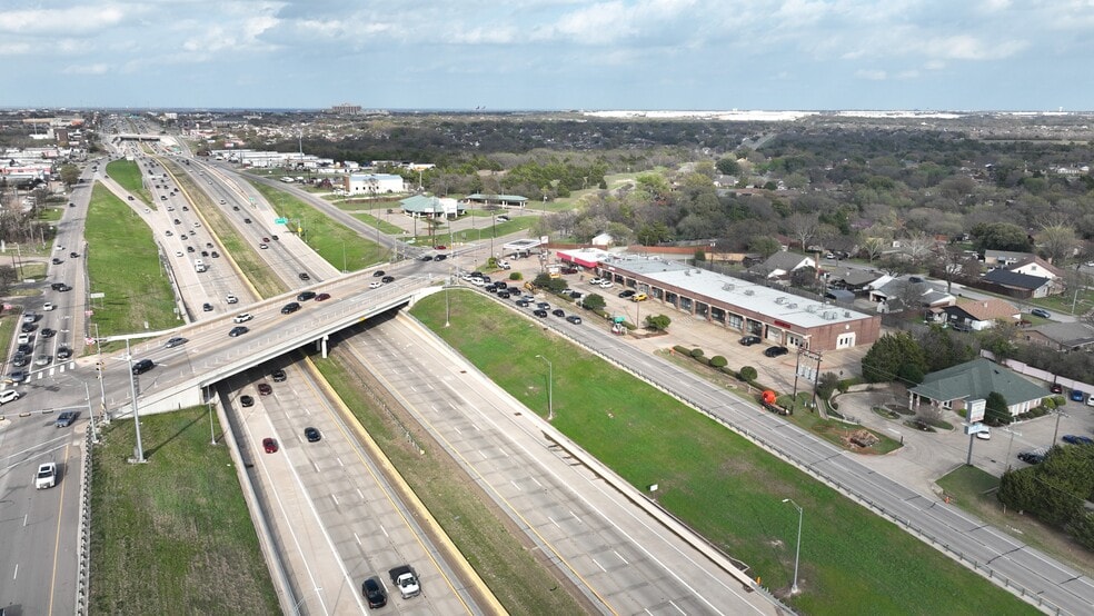More Photos Of 434-450 E Highway 67, Duncanville General Retail For Sale