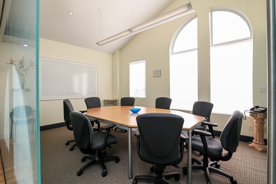 More Photos Of 3102-3114 Golansky Blvd, Woodbridge Medical For Lease