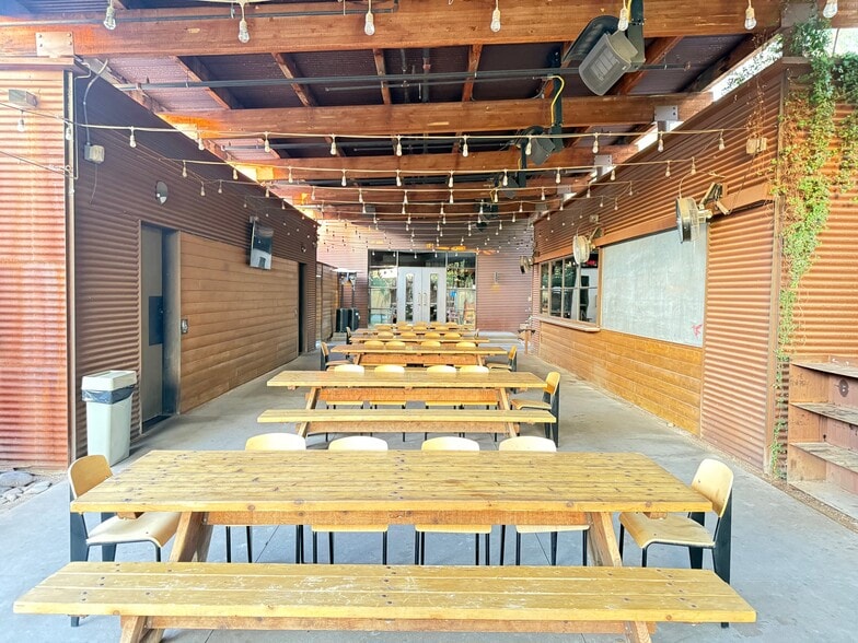 More Photos Of 3243 N 3rd St, Phoenix Restaurant For Lease