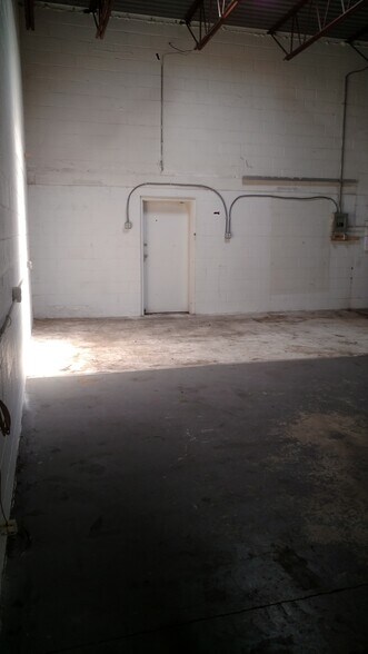 More Photos Of 201 Production Dr, Yorktown Distribution For Lease