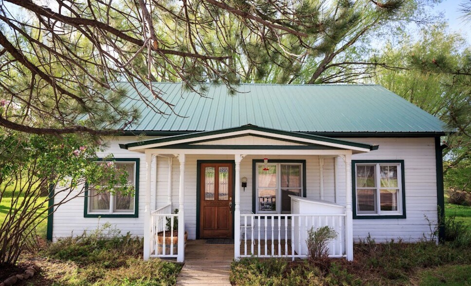 More Photos Of 59424 CO-69, Hillside Hotel For Sale