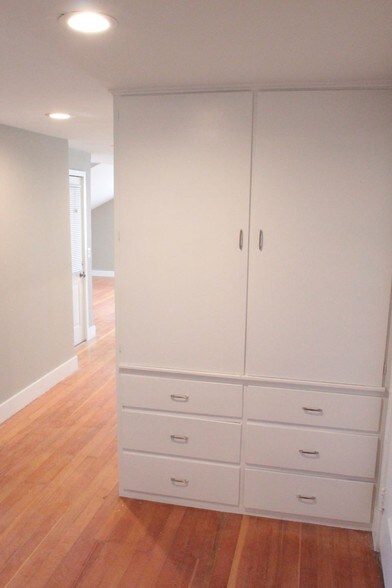 More Photos Of 493-495 Fulton St, Aurora Apartments For Sale