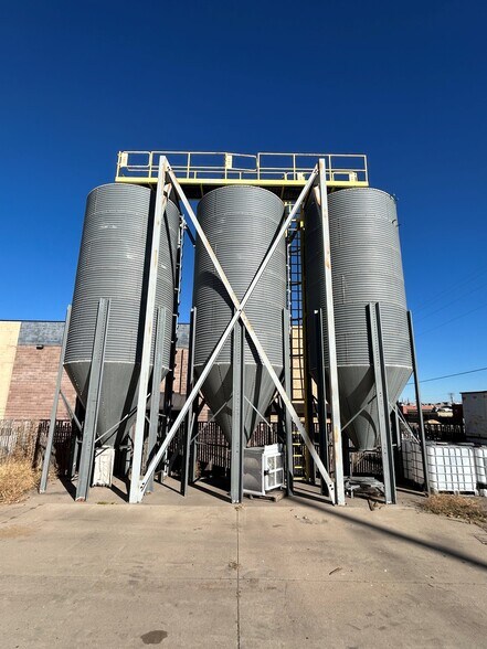 More Photos Of 4801 Jackson St, Denver Manufacturing For Sale