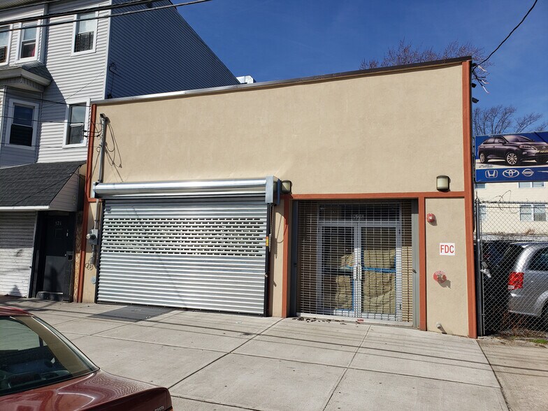 More Photos Of 526 Broadway, Newark General Retail For Sale