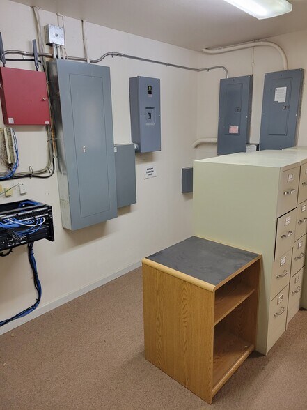 More Photos Of 500 NW Cherry Ln, Madras Industrial For Sale