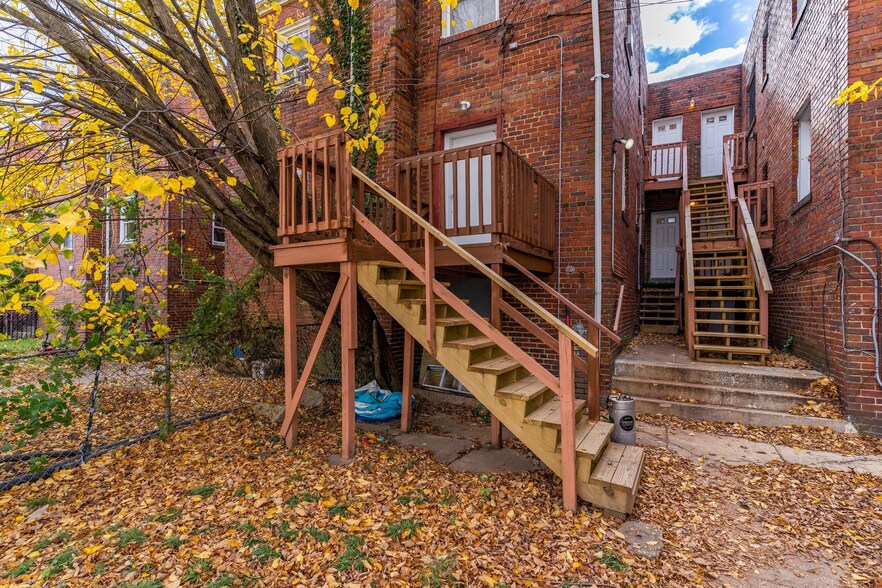 More Photos Of 337 Delafield Plz NW, Washington Apartments For Sale