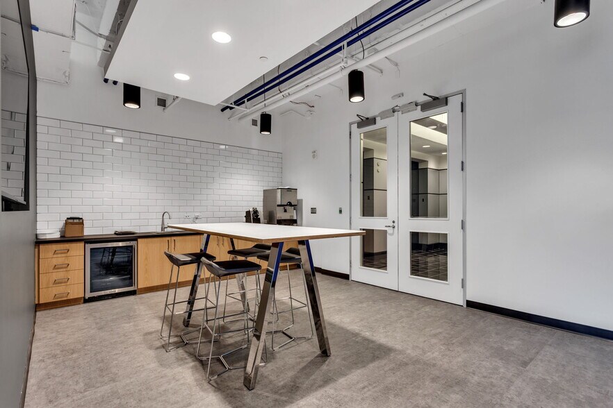 More Photos Of 3475 Piedmont Rd NE, Atlanta Office For Lease