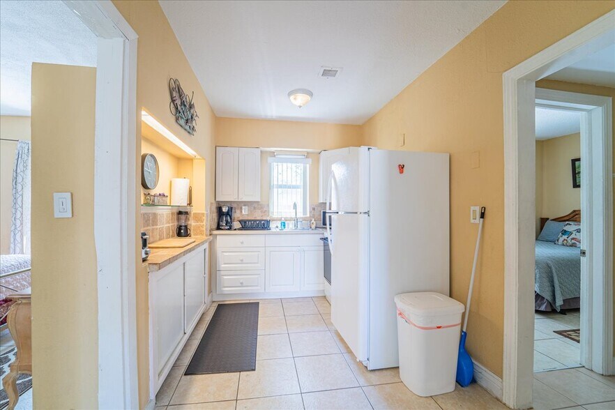 More Photos Of 216 NE 18th Ave, Pompano Beach Apartments For Sale