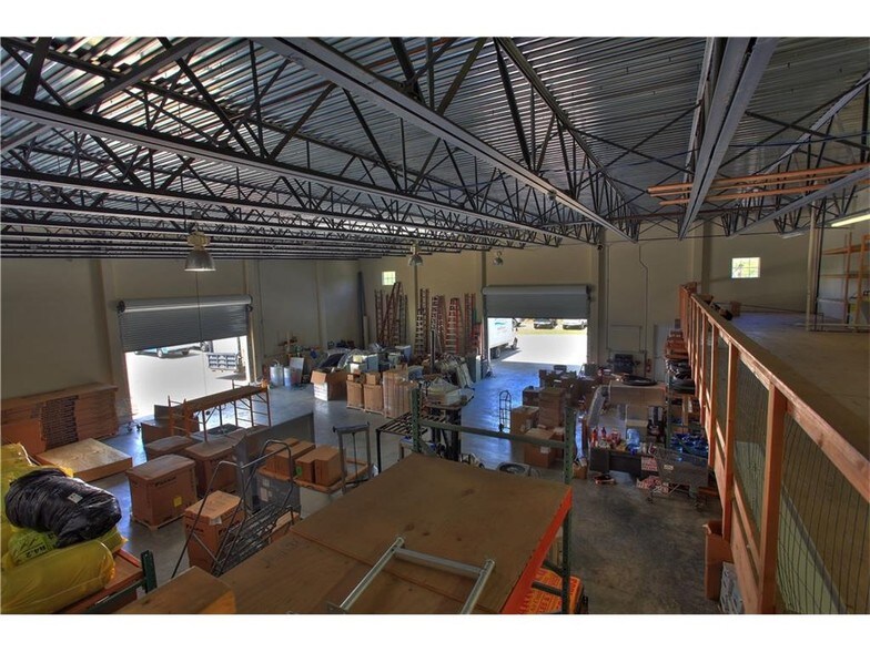 More Photos Of 181 Sebastian Blvd, Sebastian Light Manufacturing For Sale