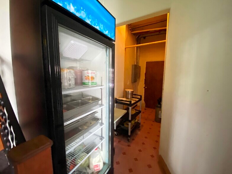 More Photos Of 221 Washington Ave, Riverton Religious Facility For Sale