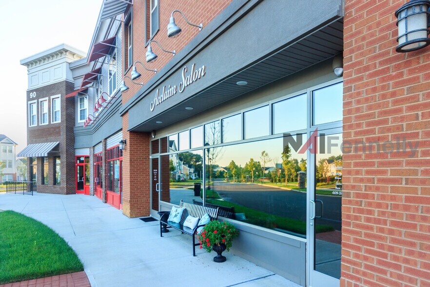 More Photos Of 90-105 Saddle Way, Chesterfield Apartments For Lease