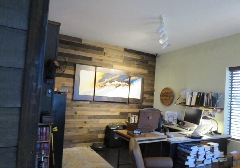 More Photos Of 1157 Circulo Mercado, Nogales Medical For Sale