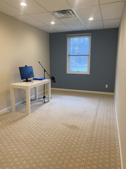 More Photos Of 256 Columbia Tpke, Florham Park Medical For Sale