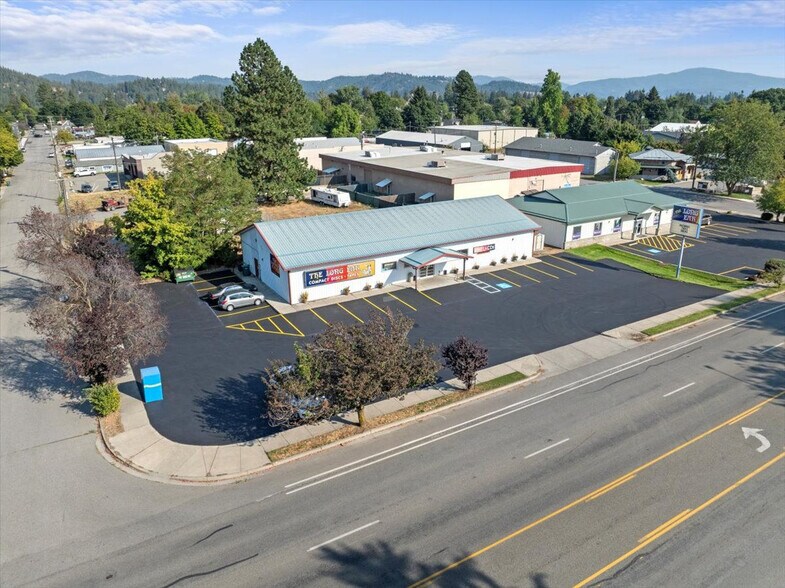 More Photos Of 1620 N Government Way, Coeur d'Alene Freestanding For Sale