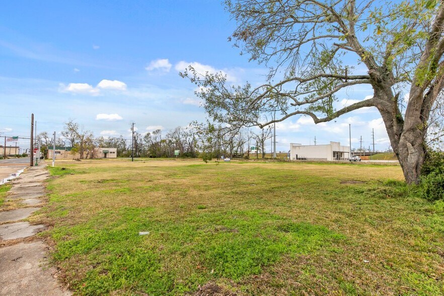More Photos Of Ryan Street, Lake Charles Land For Sale