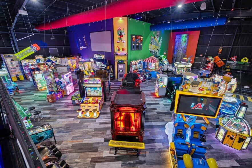 More Photos Of 601 School St, Morrison Light Distribution For Sale