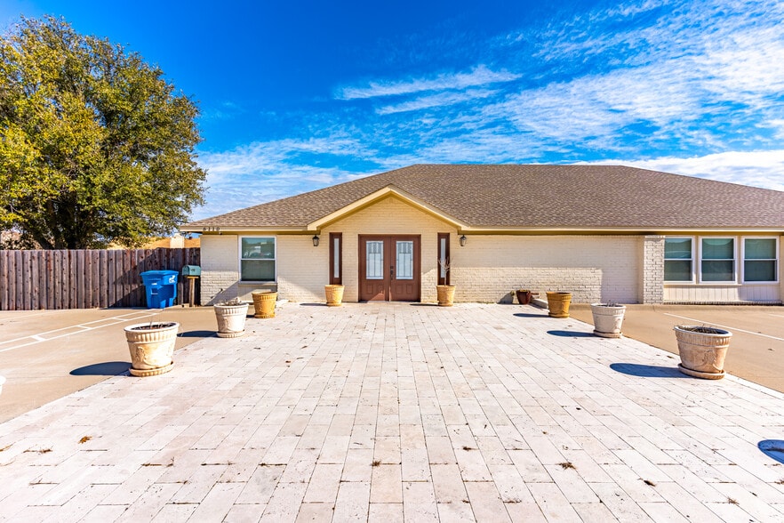 Primary Photo Of 6110 Dalrock Rd, Rowlett Office For Lease