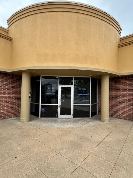 More Photos Of 6569 Winchester Rd, Memphis Unknown For Lease