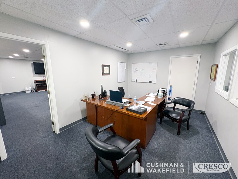 More Photos Of 4530 Hamann Ind Pky, Willoughby Manufacturing For Lease