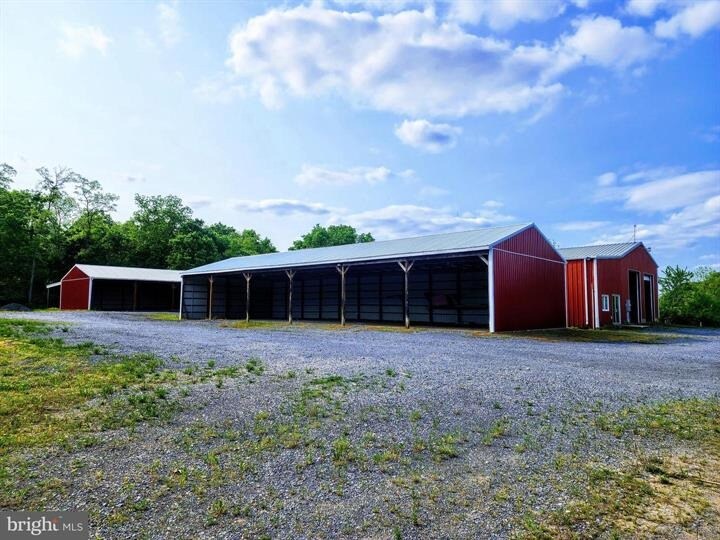 More Photos Of 215 Burkharts ln, Martinsburg Flex For Lease